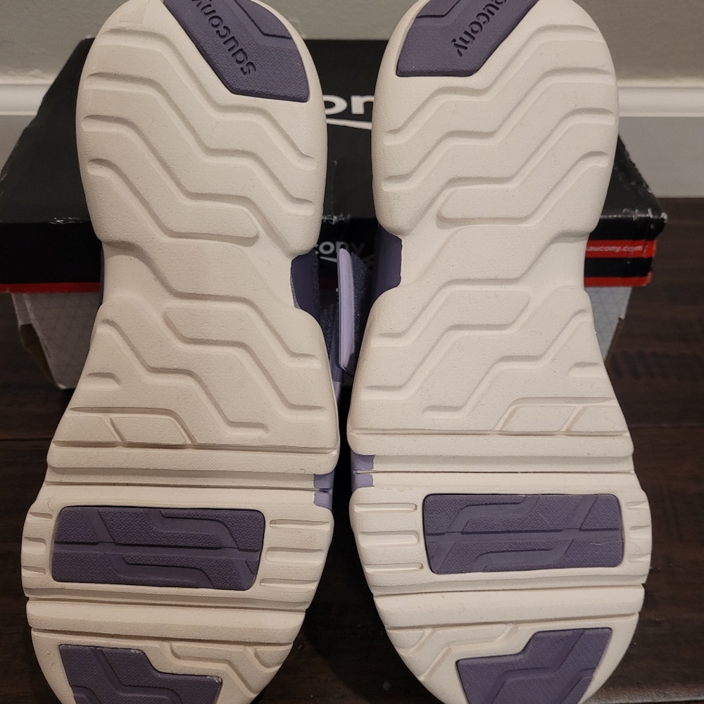 BNIB Girls Saucony Vertex Shoes, size 3.5 - Picture 4 of 4